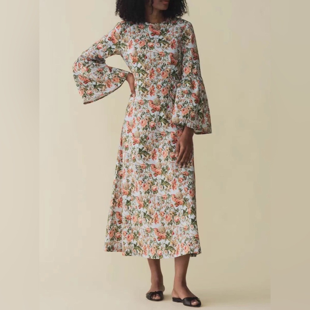 Doen Floral Bell-Sleeve Midi Dress